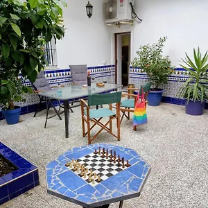 Apartamento Casa Valientes B - Free Private Parking, Patio, Wifi&ac, Jerez de la Frontera